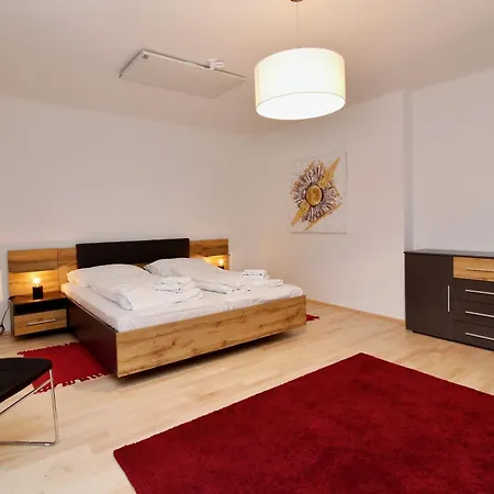 Апартаменти Penthouse Style Грац