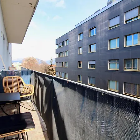 Penthouse Style Lägenhet